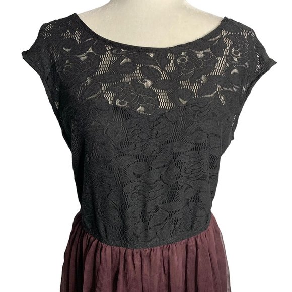 Dynamite Lace Chiffon Party Dress L Black Purple Lined Low Back Elastic Waist - Picture 2 of 6